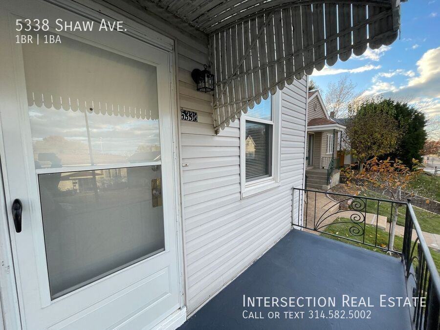 5338 Shaw Ave - Photo 4 of 19