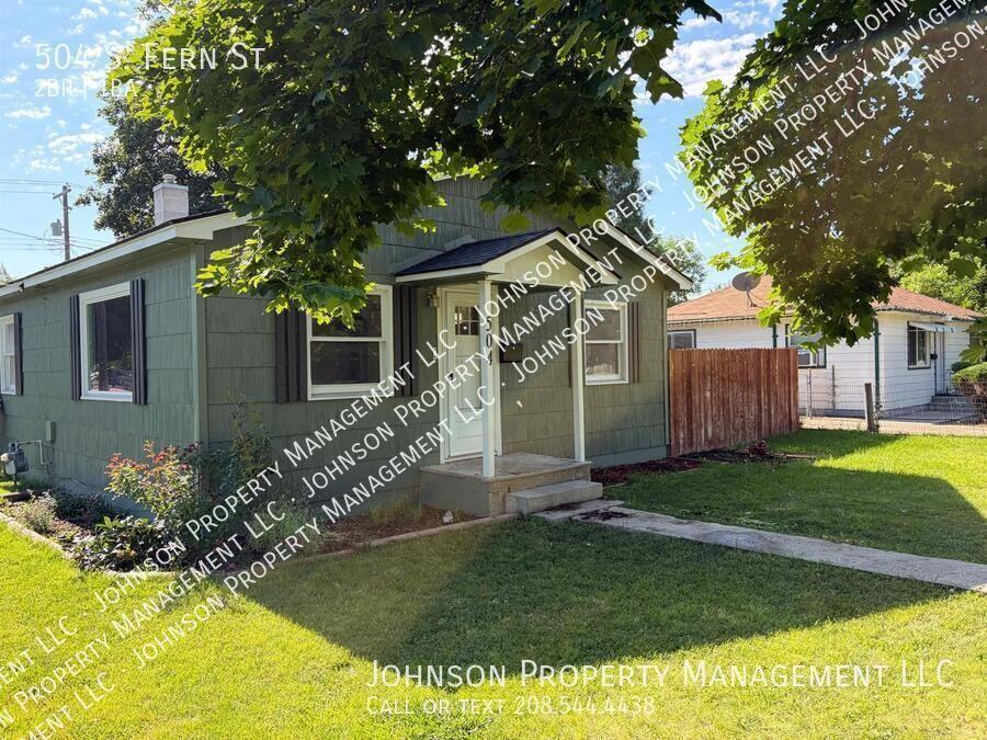 504 S Fern St - Photo 2 of 14