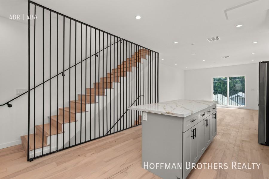 3564 Eagle Rock Blvd - Photo 5 of 30
