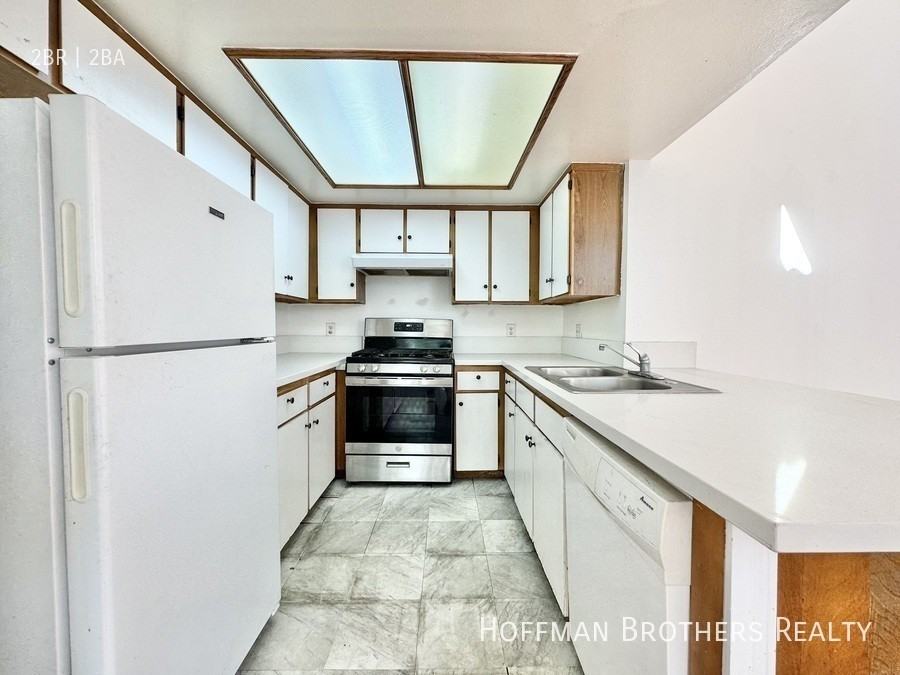 6415 Garvanza Ave #104 - Photo 4 of 15