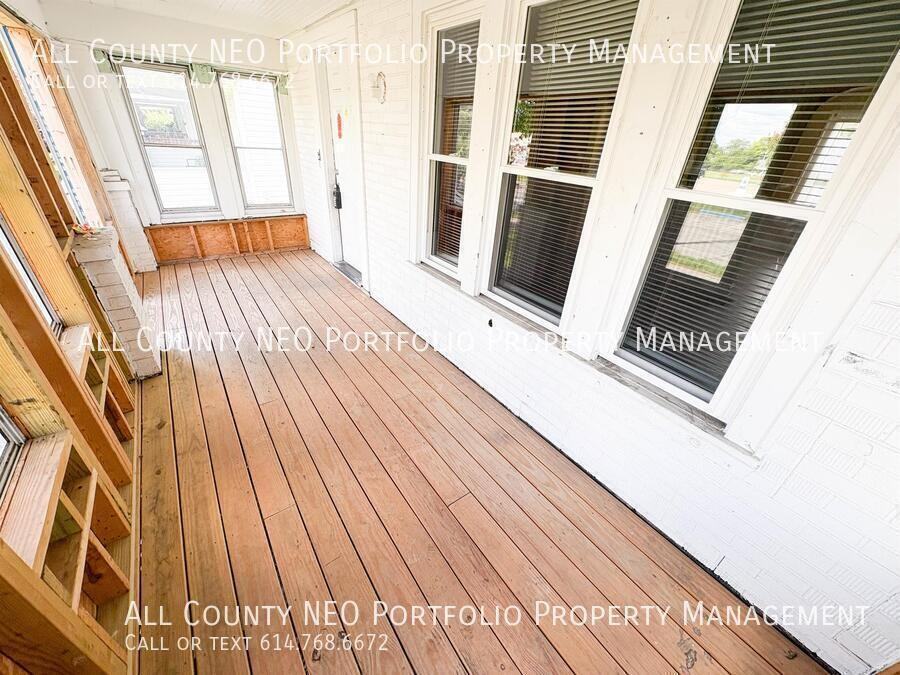 511 Fairfield Ave - Photo 5 of 27