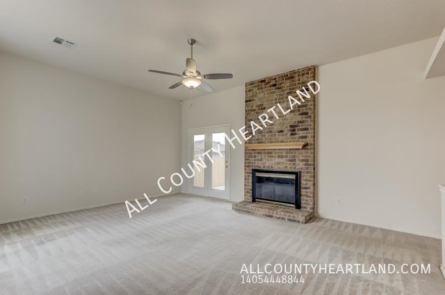 12412 Sw 11th St - Photo 3 of 22