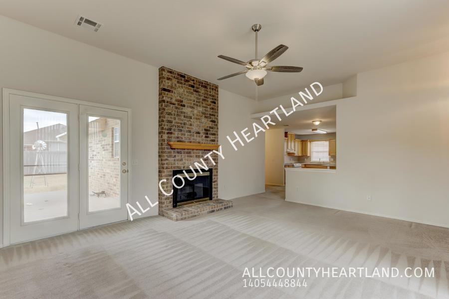 12412 Sw 11th St - Photo 4 of 22