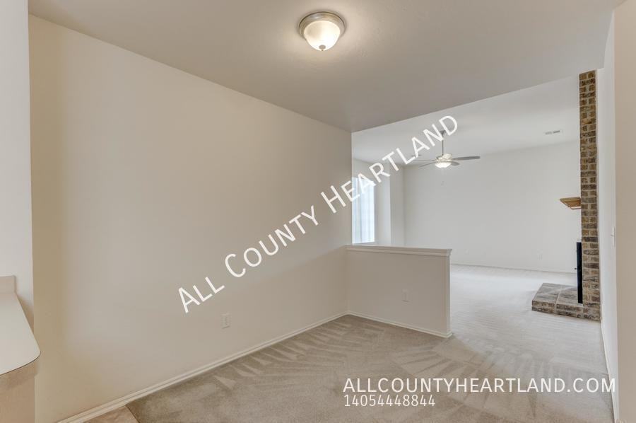 12412 Sw 11th St - Photo 6 of 22