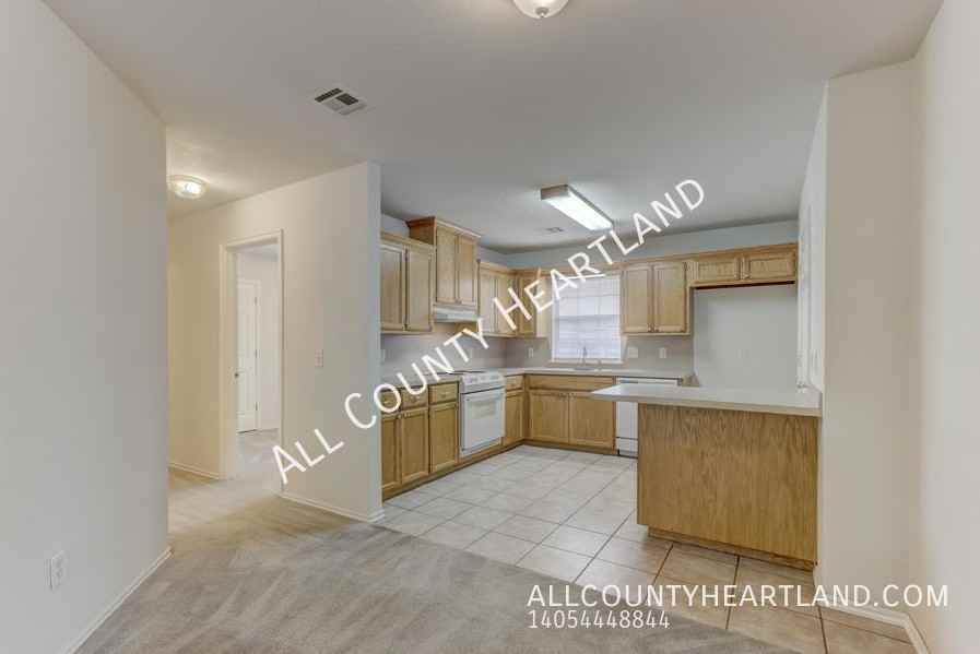 12412 Sw 11th St - Photo 7 of 22