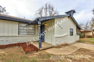 featured image of 6806 Nw 32nd St