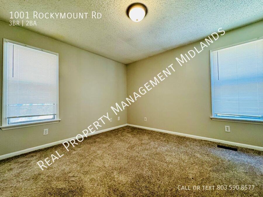 1001 Rockymount Rd - Photo 6 of 12