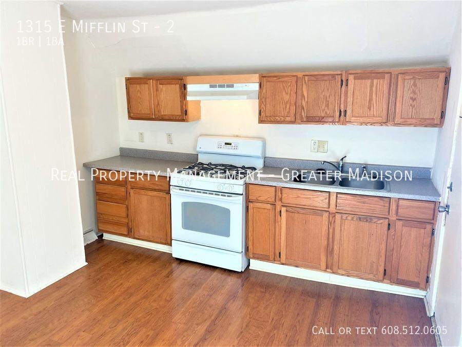 1315 E Mifflin St #2 - Photo 4 of 18