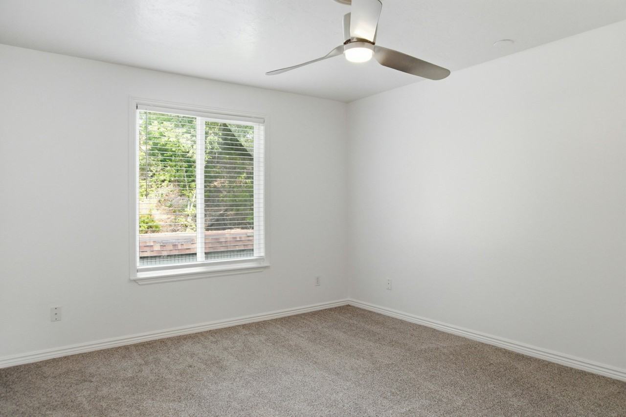 5396 Willow Lane - Photo 5 of 10