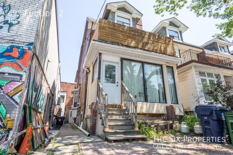 693 Euclid Ave #2