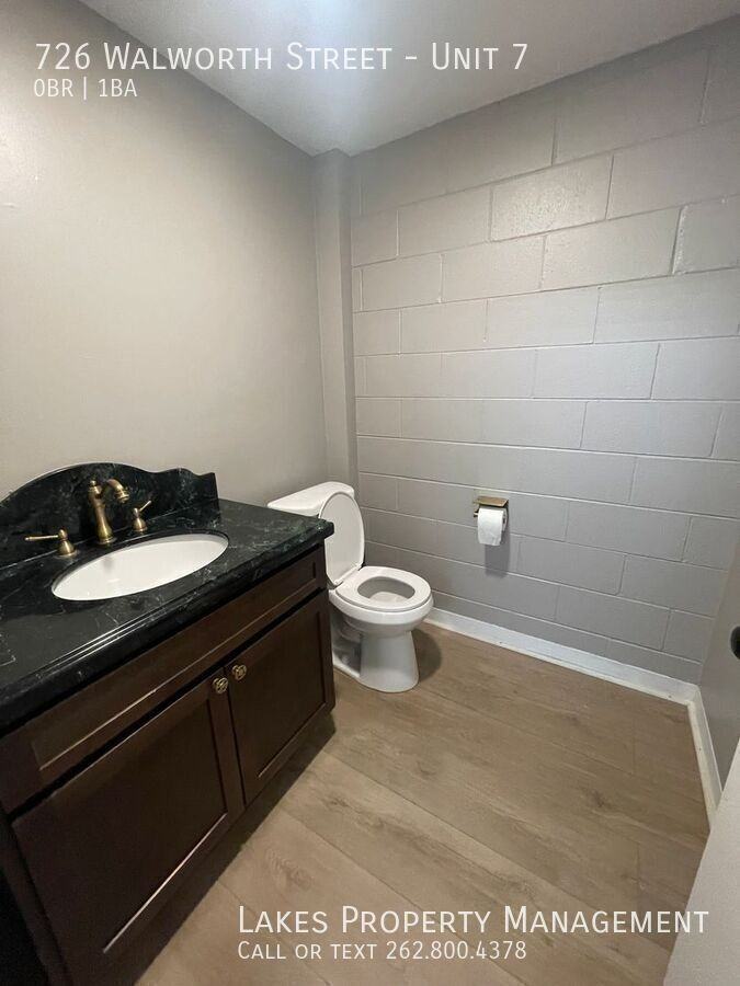 726 Walworth St #7 - Photo 5 of 7