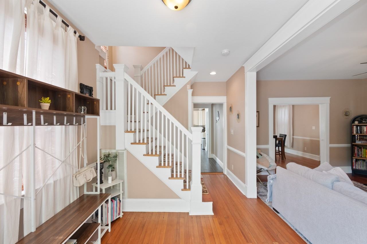 1601 Ashland Ave #1 - Photo 2 of 40
