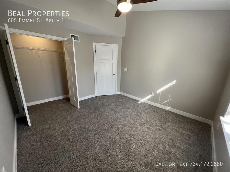 605 Emmet St #1 - Photo 5 of 11