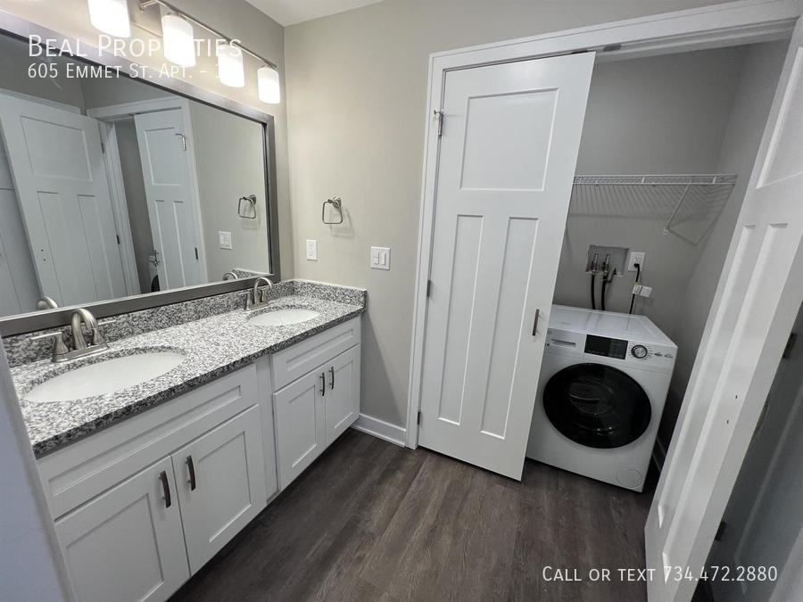 605 Emmet St #1 - Photo 7 of 11