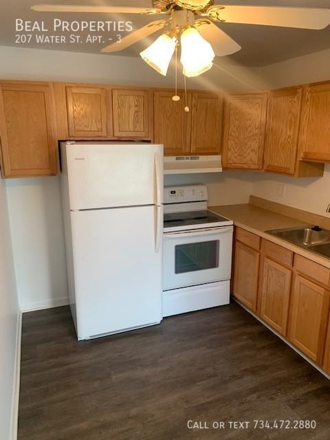 207 Water St #3 - Photo 4 of 17