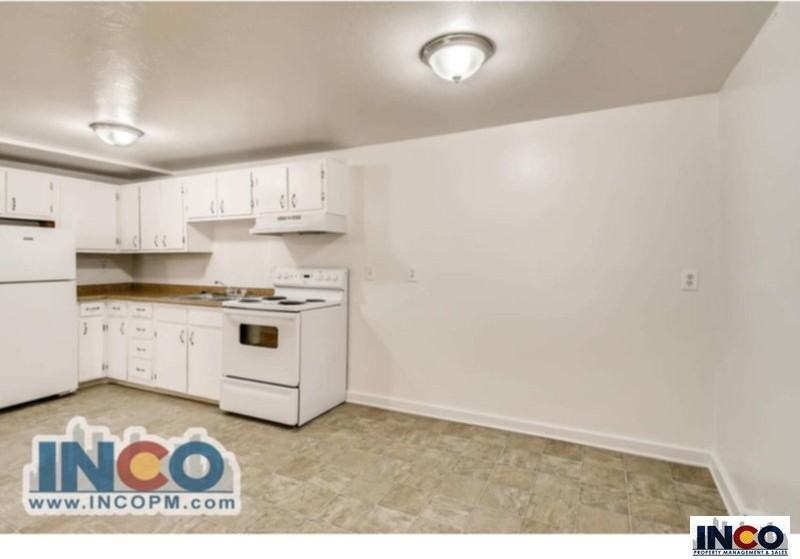 5560 S Sherman St #1 - Photo 5 of 9