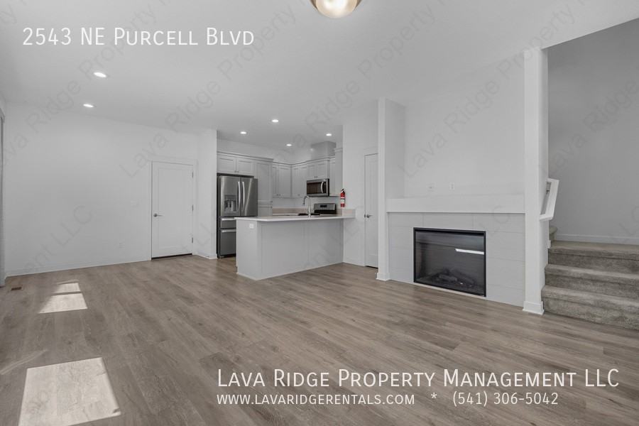 2543 Ne Purcell Blvd - Photo 6 of 41