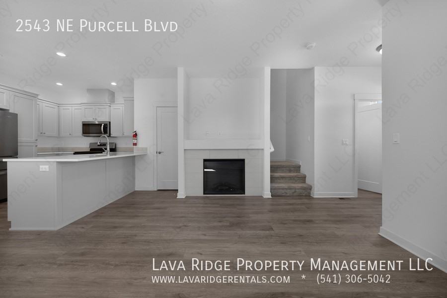 2543 Ne Purcell Blvd - Photo 7 of 41