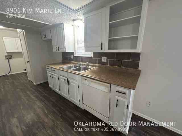 8901 Kim Marie Ln - Photo 4 of 16