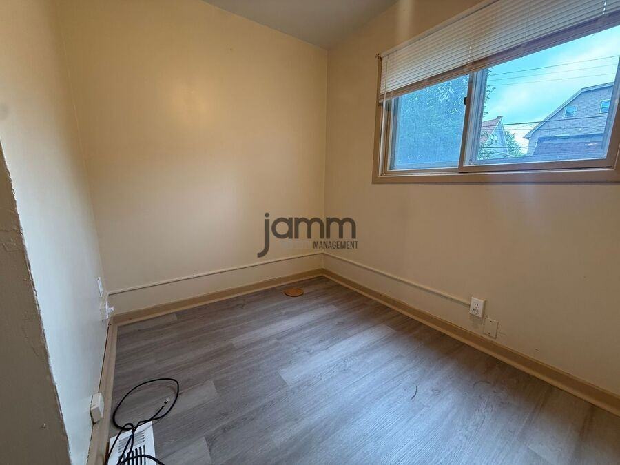 1671 Belmar Rd - Photo 7 of 11