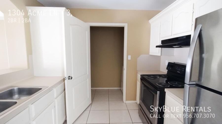 1304 Acme Ln #3 - Photo 7 of 28