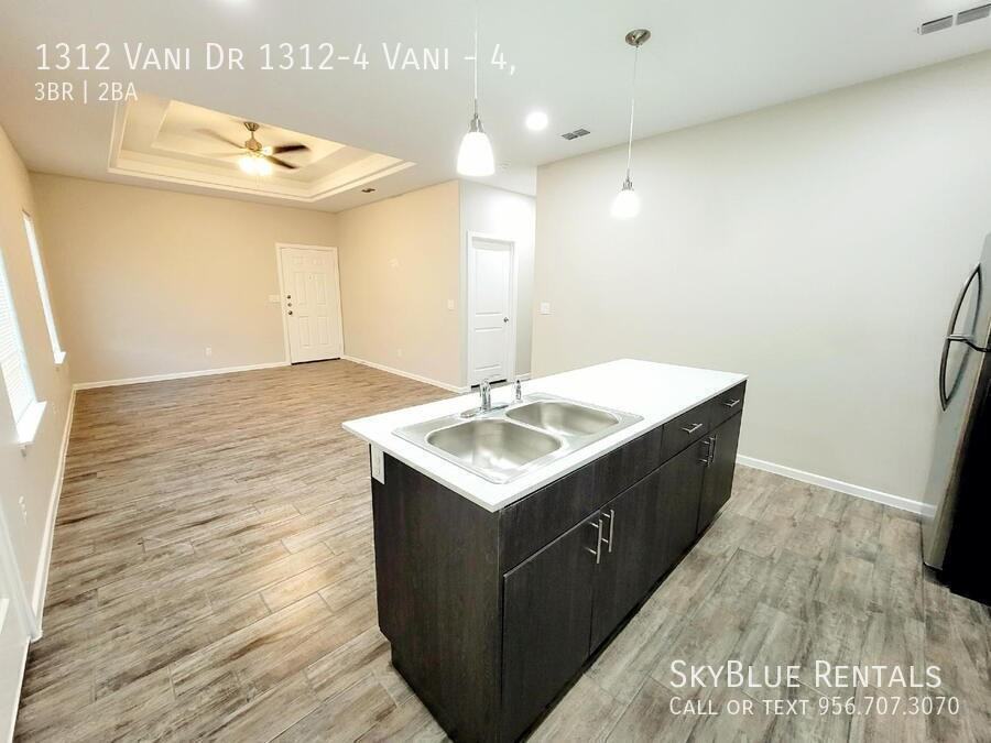 1312 Vani Dr 1312-4 Vani #4 - Photo 7 of 15