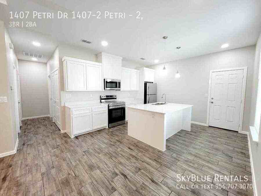 1407 Petri Dr 1407-2 Petri #2 - Photo 6 of 18
