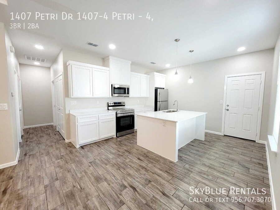 1407 Petri Dr 1407-4 Petri #4 - Photo 7 of 16