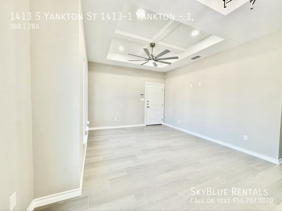 1413 S Yankton St 1413-1 Yankton #1 - Photo 5 of 12