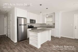 featured image of 1425 Alta Vista Dr #2