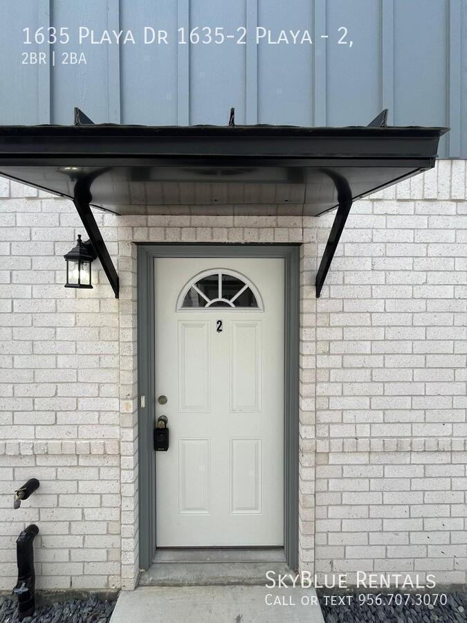 1635 Playa Dr 1635-2 Playa #2 - Photo 3 of 20