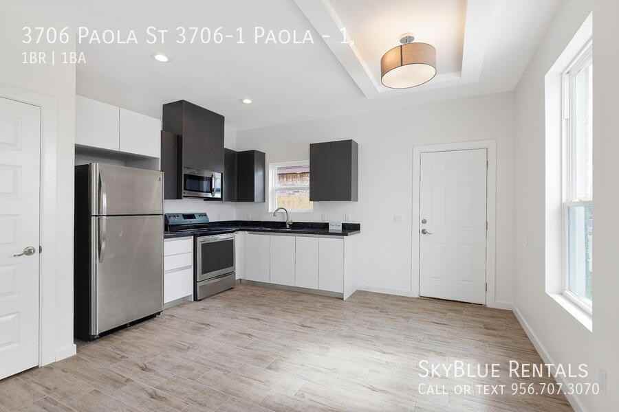 3706 Paola St #1 - Photo 3 of 8