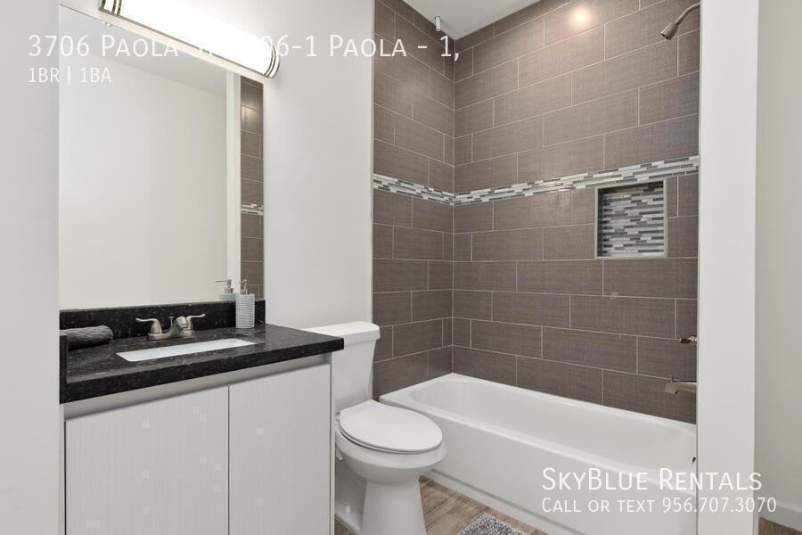 3706 Paola St #1 - Photo 5 of 8