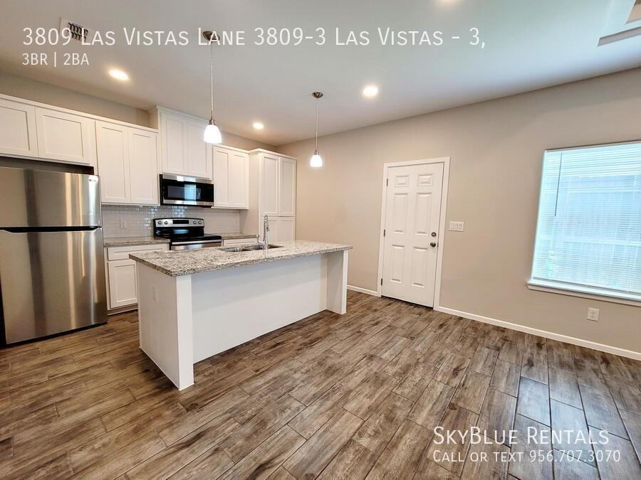 3809 Las Vistas Ln #3 - Photo 3 of 18