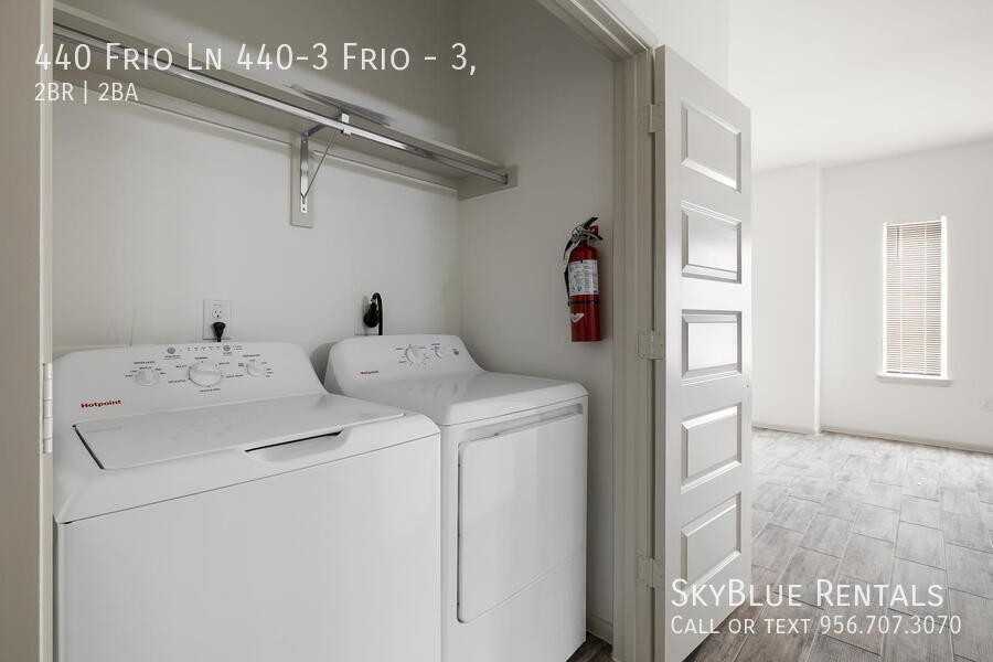 440 Frio Ln 440-3 Frio #3 - Photo 4 of 8