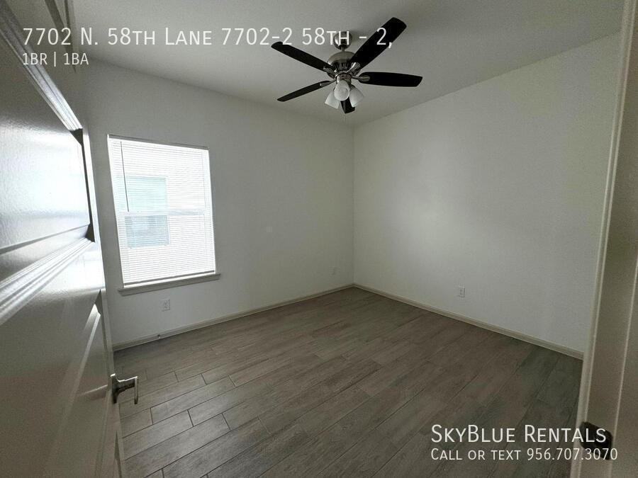 7702 N. 58th Lane 7702-2 58th #2 - Photo 6 of 13