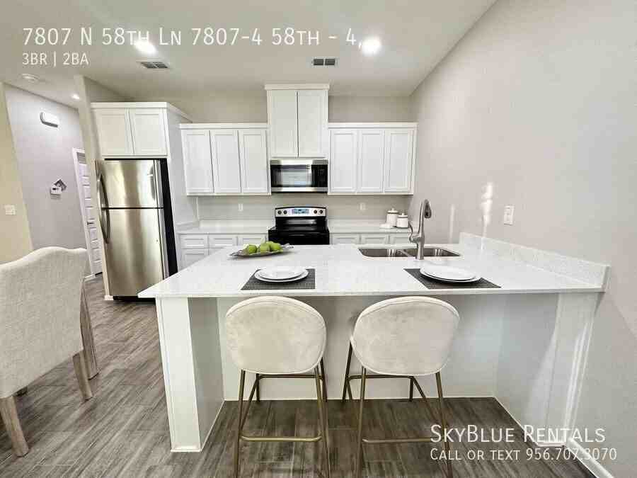 7807 N 58th Ln 7807-4 58th #4 - Photo 4 of 11