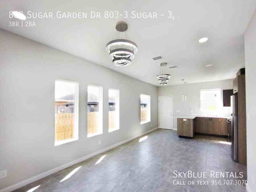 803 Sugar Garden Dr 803-3 Sugar #3 - Photo 5 of 15