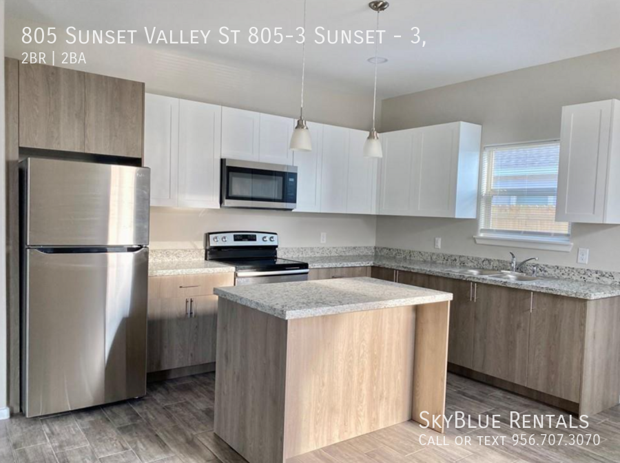 805 W Sunset Valley St #3 - Photo 3 of 17