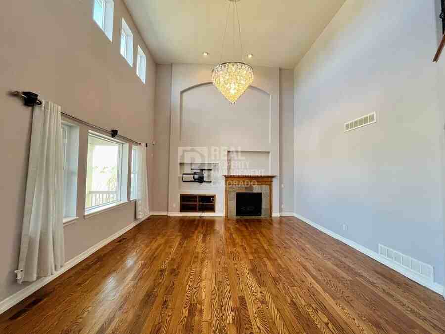 8099 S Country Club Pkwy - Photo 2 of 37