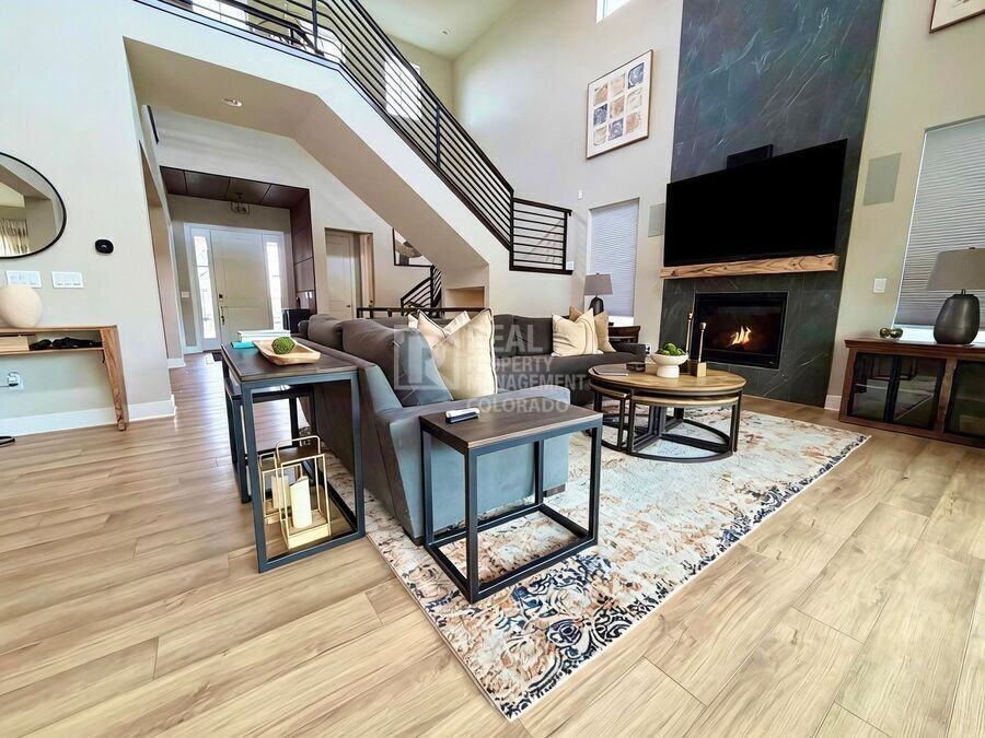 978 Brotherton Pt - Photo 3 of 25