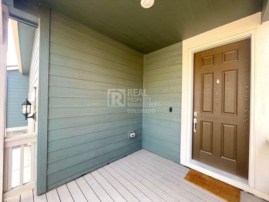 8975 Larose Ct - Photo 2 of 21