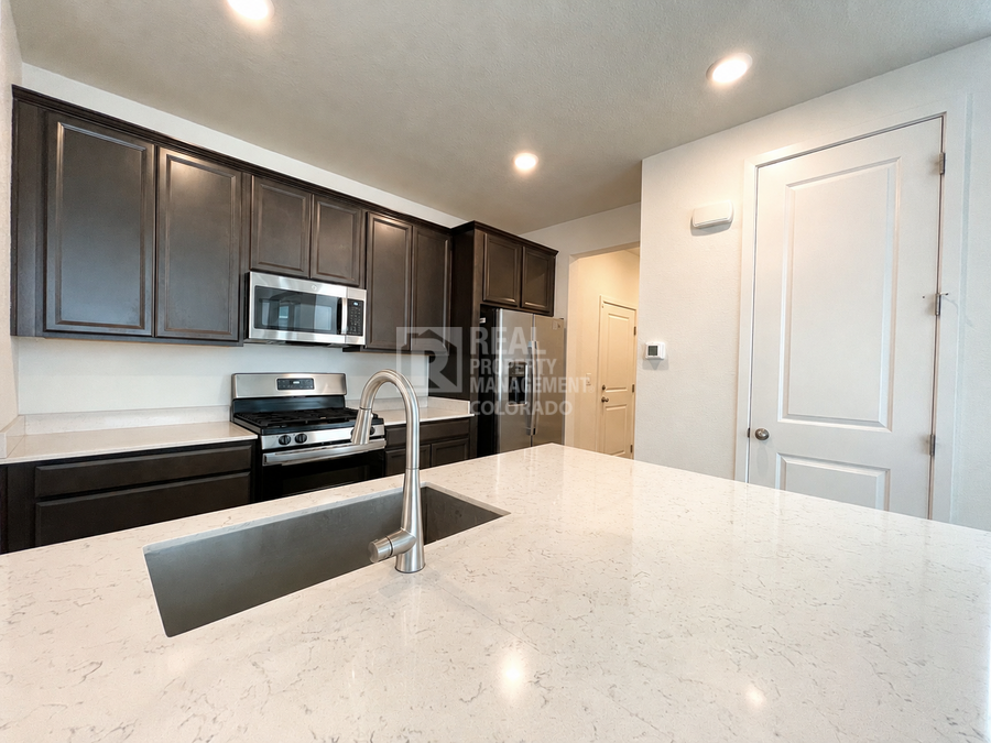 8975 Larose Ct - Photo 6 of 21