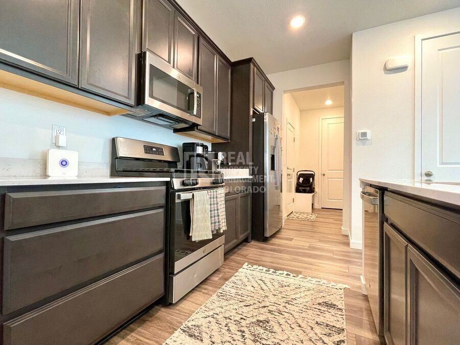 8975 Larose Ct - Photo 7 of 21