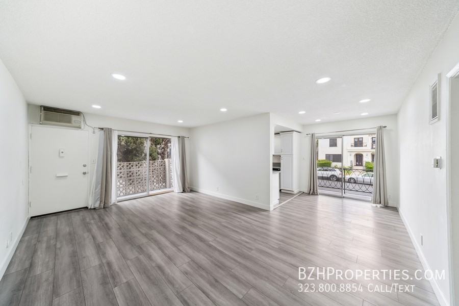 807 N Alfred St #1