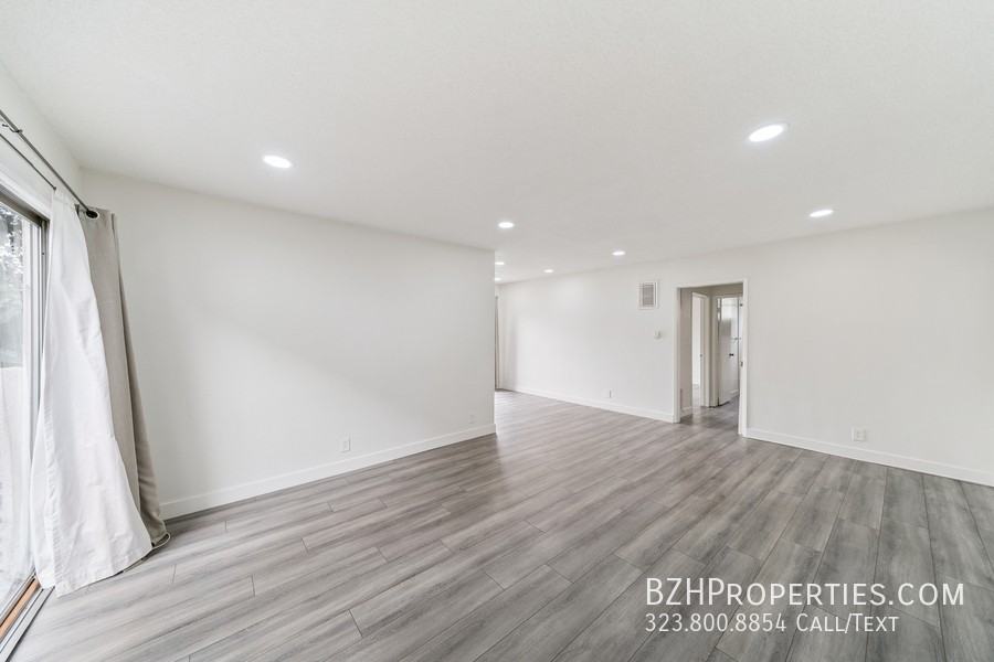 807 N Alfred St #1 - Photo 2 of 18