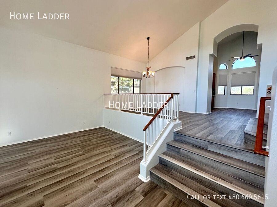 13201 W Rimrock St - Photo 3 of 32