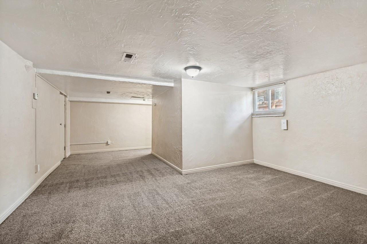 696 South 200 EastC #C - Photo 2 of 21