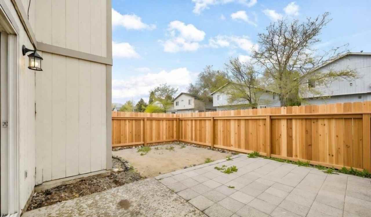 4036 Village Dr #1 - Photo 5 of 19