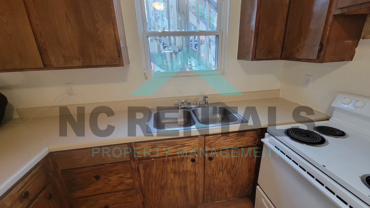 2559 Green Oaks Ct #A - Photo 7 of 23